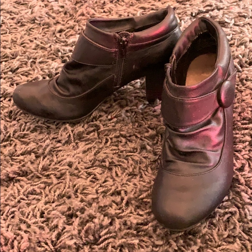 High heel booties